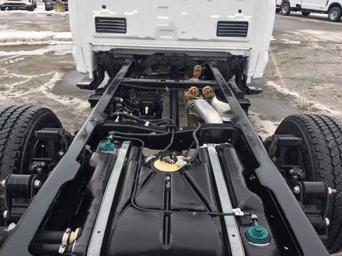 Used 2024 Ford F350 XL w/ Snow Plow Prep Package image 18