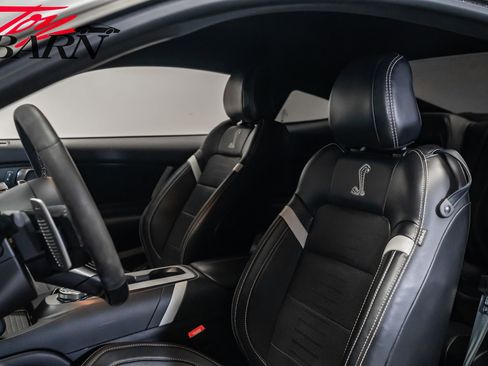 Used 2020 Ford Mustang Shelby GT500 w/ Technology Package image 23
