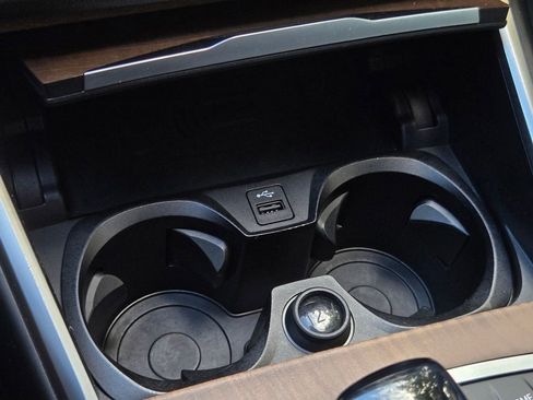 Used 2020 BMW 330i Sedan w/ Convenience Package image 22