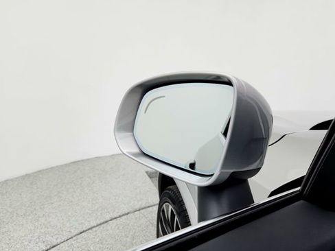 Certified 2025 Volvo XC90 B6 Plus image 23