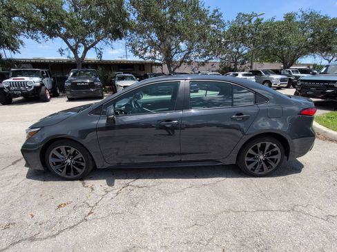 Used 2025 Toyota Corolla SE FWD image 8