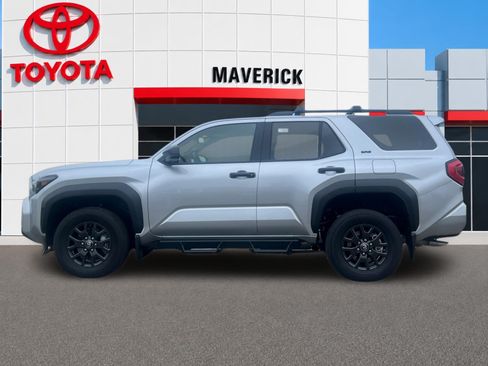 New 2026 Toyota 4Runner SR5 AWD/4WD image 2
