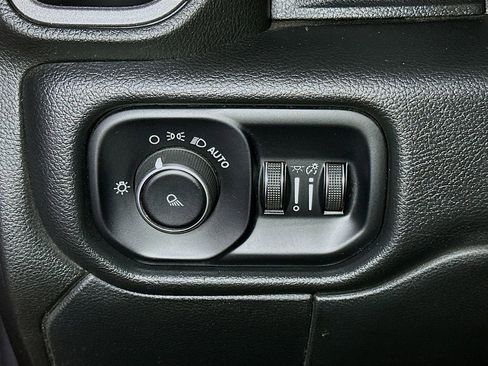 Used 2020 RAM 3500 Tradesman w/ Bed Utility Group image 8