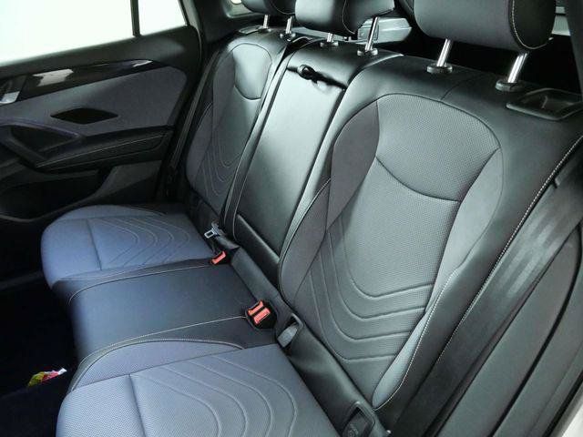Used 2025 Volkswagen Tiguan SE R-Line AWD/4WD image 21