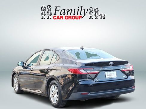 Used 2025 Toyota Camry LE FWD image 3