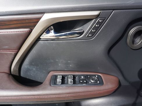 Used 2019 Lexus RX 450hL Premium w/ Premium Package image 4