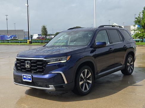 Used 2024 Honda Pilot Touring image 8