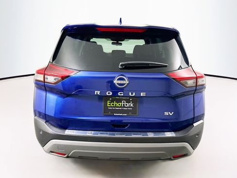 Used 2023 Nissan Rogue SV image 7