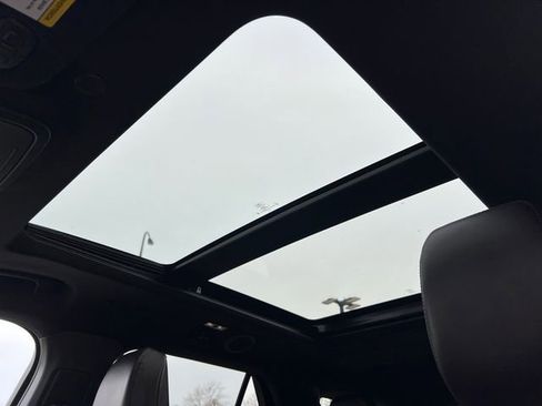 Certified 2025 Ford Explorer Platinum w/ LUX Leather Package image 21