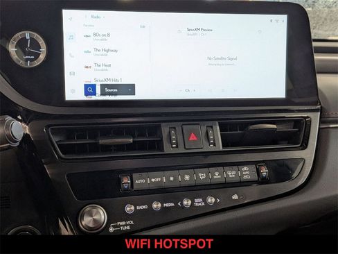 Used 2025 Lexus ES 350 F Sport image 6