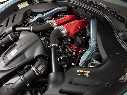 Used 2024 Ferrari Roma Spider RWD image 37