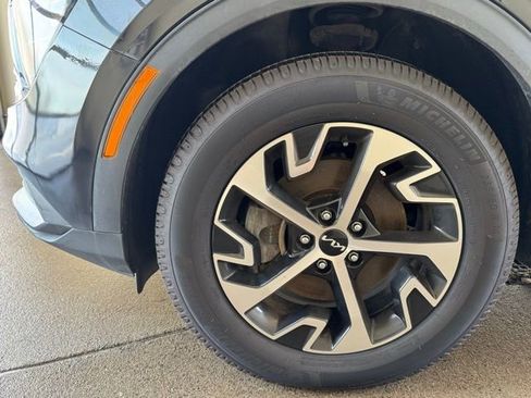 Used 2023 Kia Sportage EX AWD/4WD image 10