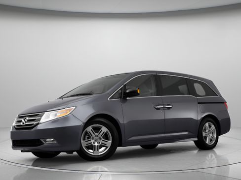 Used 2012 Honda Odyssey Touring image 1