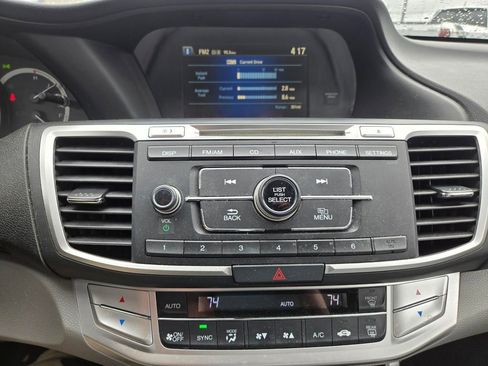 Used 2013 Honda Accord LX image 10