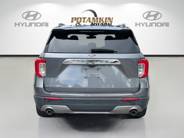 Used 2022 Ford Explorer Limited w/ Equipment Group 301A RWD image 6