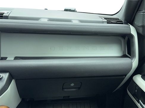 Used 2023 Land Rover Defender 110 S image 20