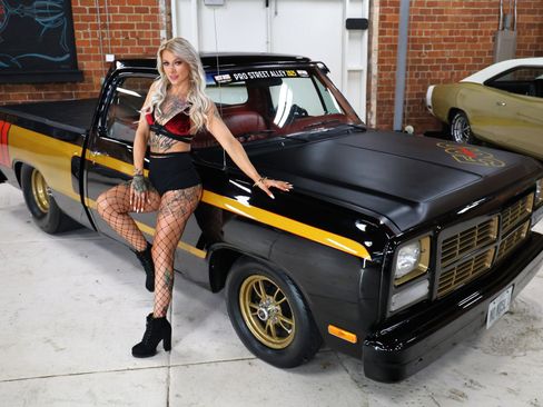 Used 1992 Dodge D/W Truck 150 image 1