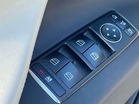 Used 2018 Tesla Model X P100D image 22