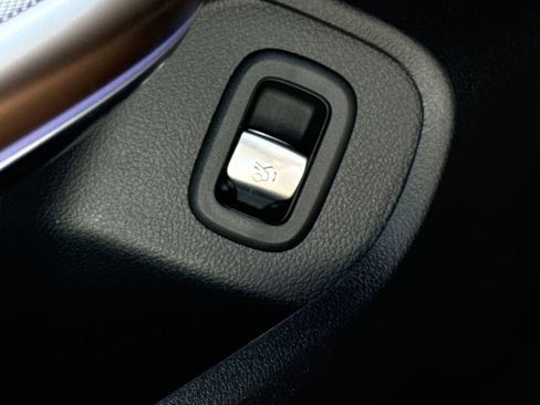 New 2026 Mercedes-Benz CLE 300 4MATIC Coupe image 17