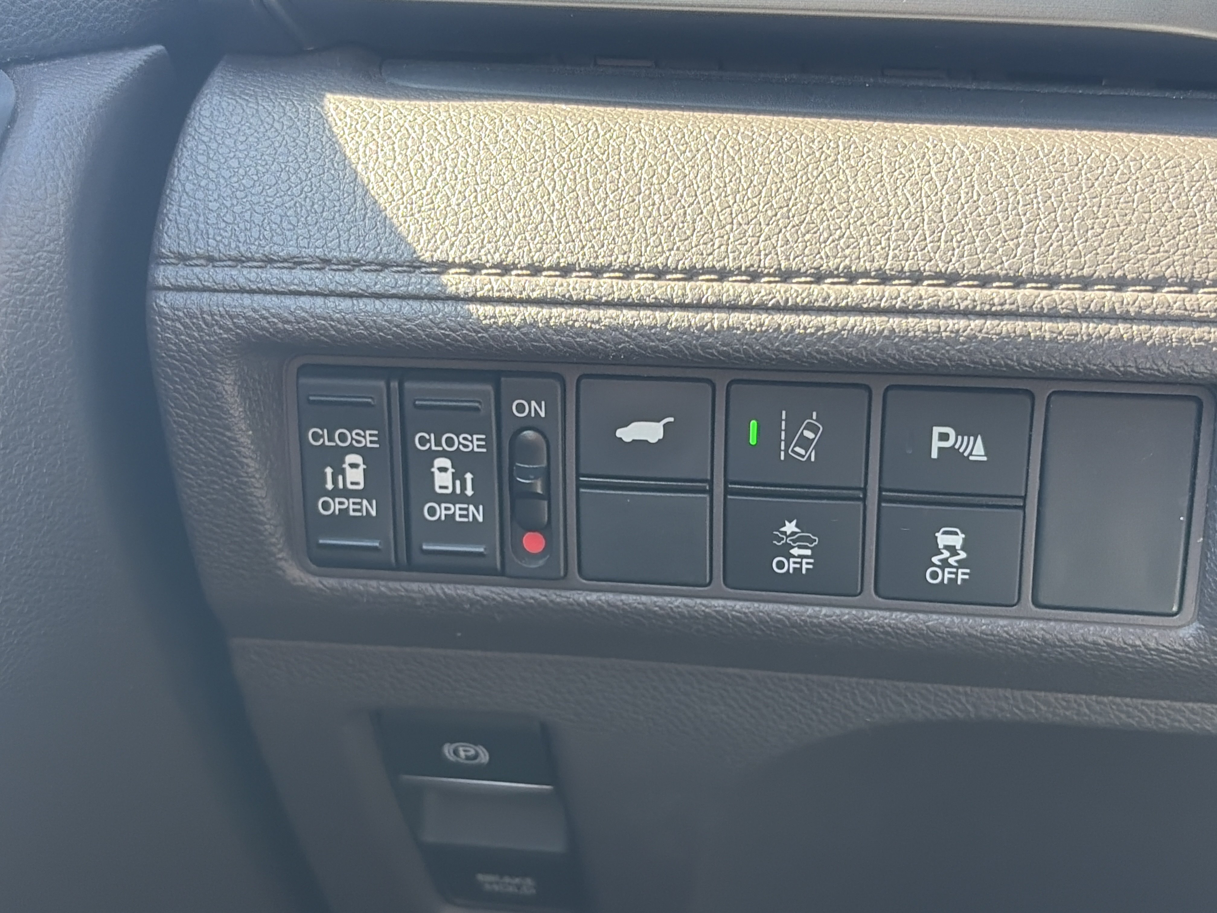 Used 2018 Honda Odyssey Touring image 26
