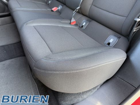 New 2026 Chevrolet Equinox EV LT image 30