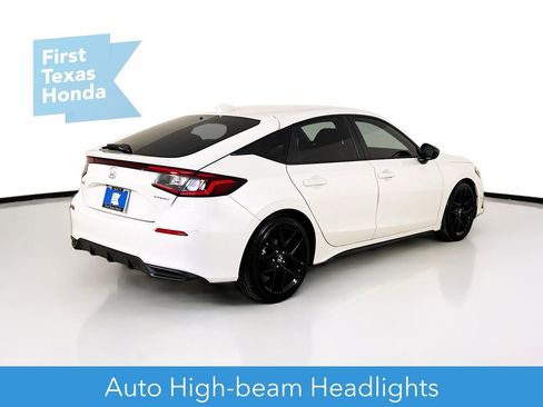 Used 2023 Honda Civic Sport image 8