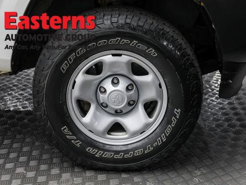 Used 2021 Toyota Tacoma SR RWD image 31