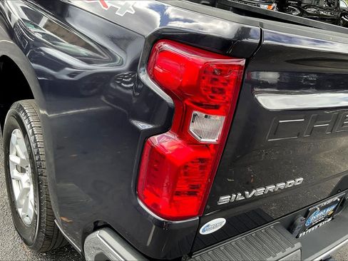 Certified 2023 Chevrolet Silverado 1500 LT AWD/4WD image 25