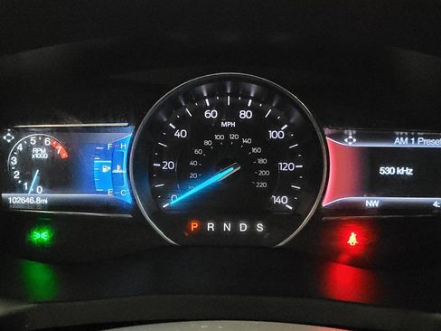 Used 2019 Ford Explorer XLT w/ Equipment Group 202A image 23