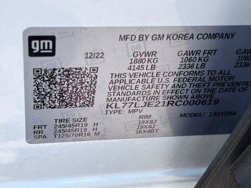Used 2024 Chevrolet Trax RS FWD image 34