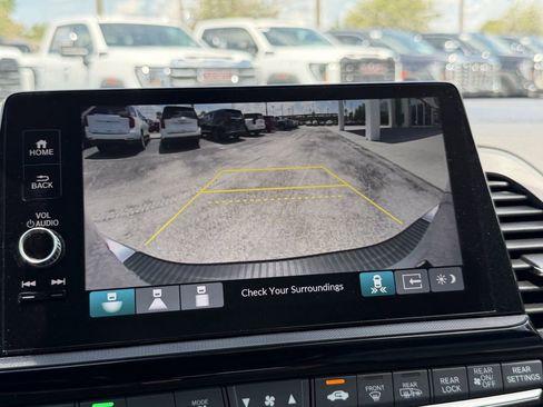 Used 2026 Honda Odyssey Touring image 24