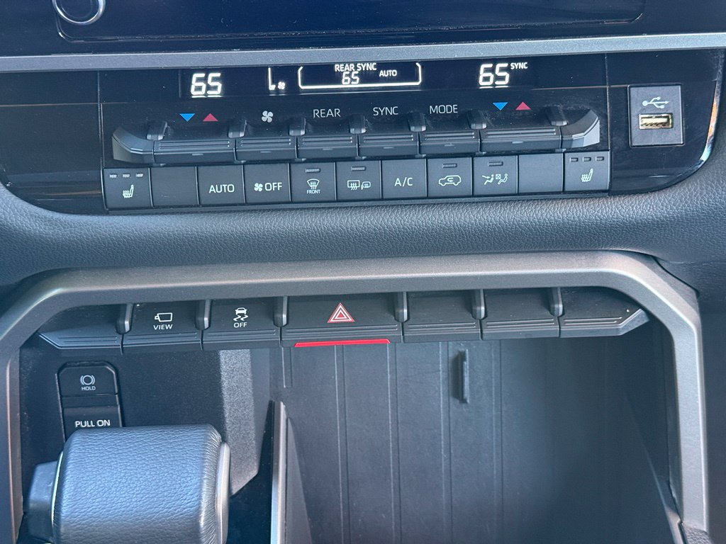 Used 2025 Toyota Sequoia SR5 AWD/4WD image 20