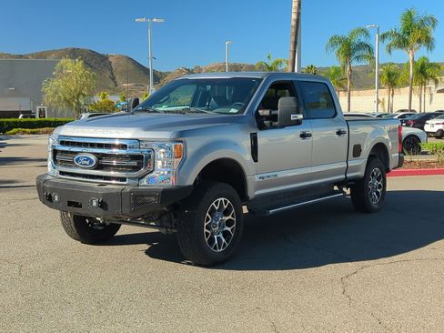 Used 2022 Ford F250 Lariat w/ Lariat Ultimate Package image 5