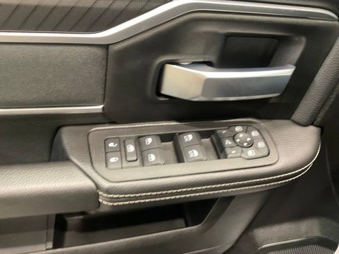 Used 2026 RAM 2500 Big Horn AWD/4WD image 7