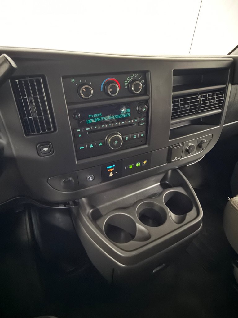 Used 2016 Chevrolet Express 3500 LT w/ LT Preferred Equipment Group RWD image 13