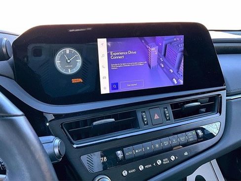 Used 2024 Lexus ES 300h w/ Premium Package image 12