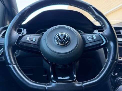 Used 2015 Volkswagen Golf R 4-Door AWD/4WD image 9