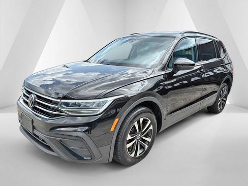 Used 2023 Volkswagen Tiguan S w/ Driver Assistance Package FWD image 3