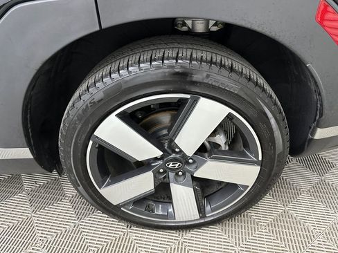 Used 2025 Hyundai Santa Fe Limited AWD/4WD image 23