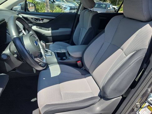 Used 2025 Subaru Outback Premium AWD/4WD image 25