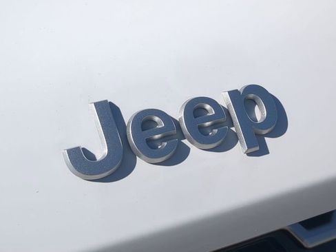 New 2026 Jeep Grand Cherokee Limited image 13