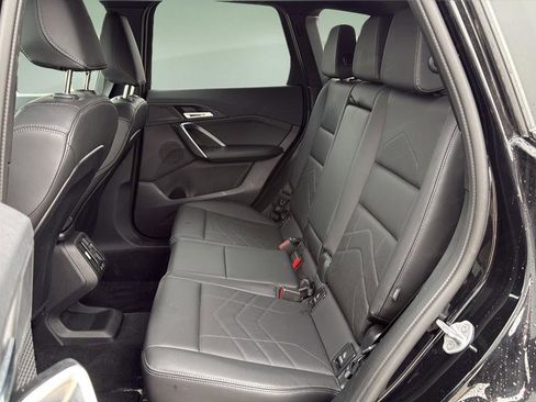 Used 2025 BMW X1 xDrive28i AWD/4WD image 19