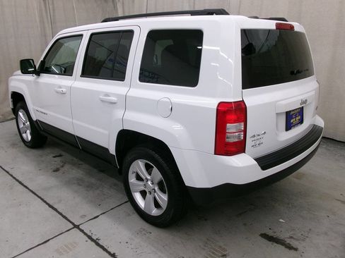 Used 2012 Jeep Patriot Latitude w/ Sun/Sound Group AWD/4WD image 7