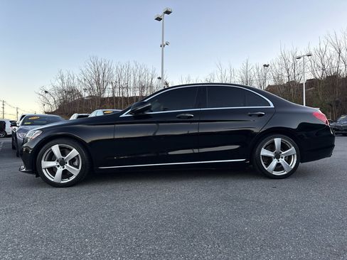 Used 2018 Mercedes-Benz C 300 Sedan image 3