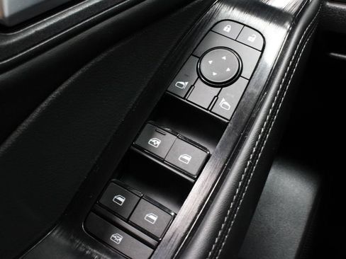 Used 2023 Nissan Rogue SV w/ SV Premium B Package AWD/4WD image 25