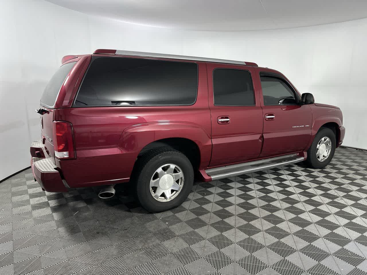 Used 2004 Cadillac Escalade ESV AWD image 8