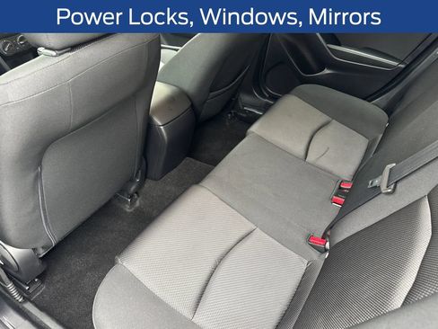Used 2018 MAZDA MAZDA3 Sport FWD image 15