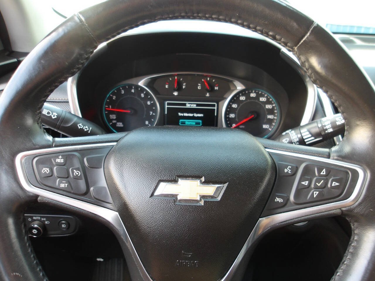 Used 2018 Chevrolet Equinox Premier FWD image 15