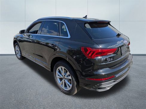 New 2025 Audi Q3 2.0T Premium image 5