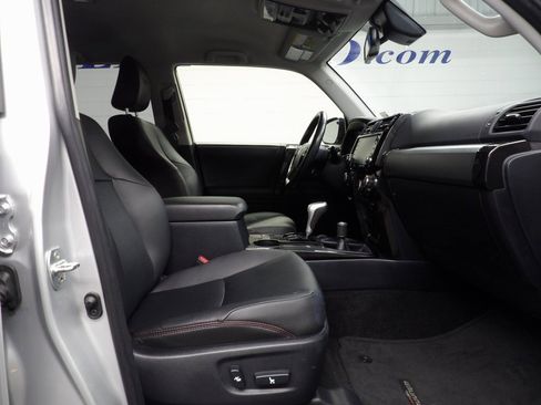 Used 2024 Toyota 4Runner TRD Off-Road Premium image 23